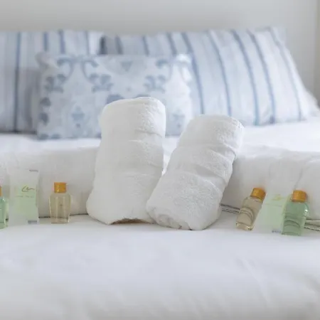 Old Port By Urdaibai 베르메오